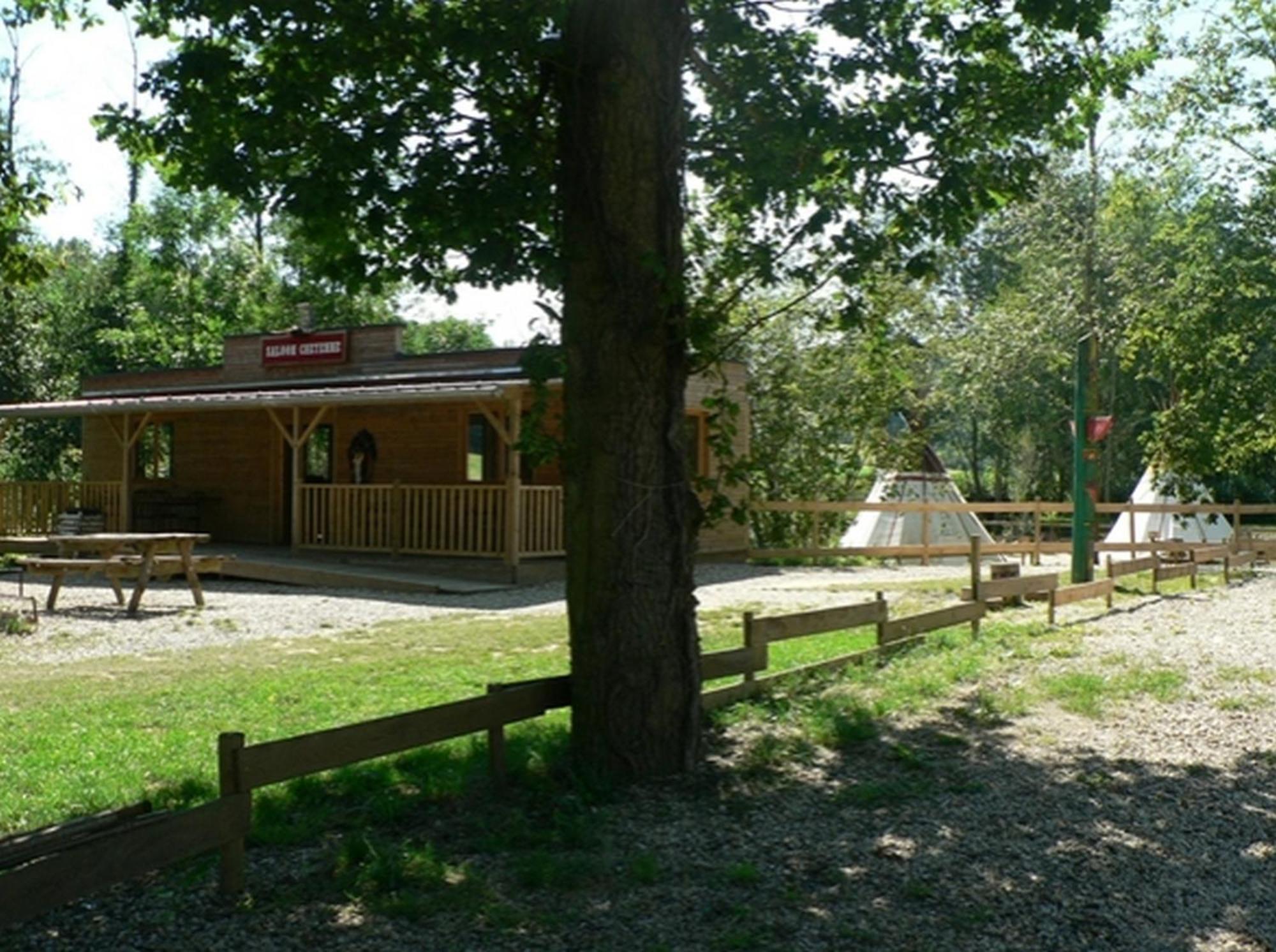 Etangs Du Moulin Hotel Suzy Kültér fotó